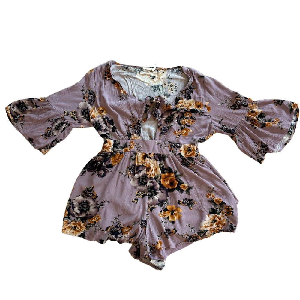 Blu Pepper Romper Women's Size Large Purple Floral  Keyhole Boho Chic